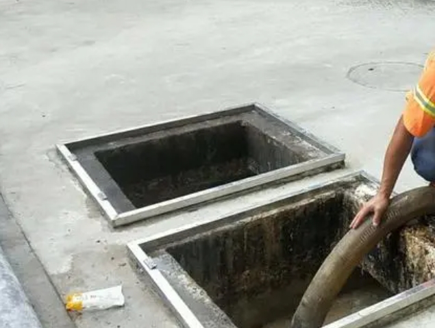 信丰化粪池清理